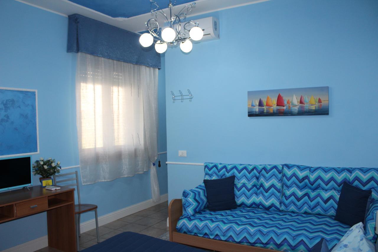 La Dea Hestia Hotel Bosa Exterior photo